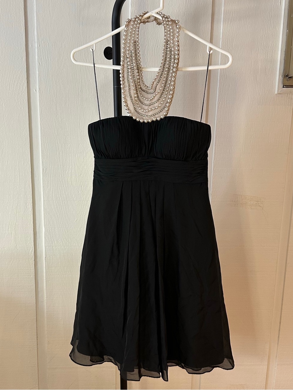 Aidan Mattox 100% Silk Strapless Mini Dress Pearl Necklace Ruched Black Size 4